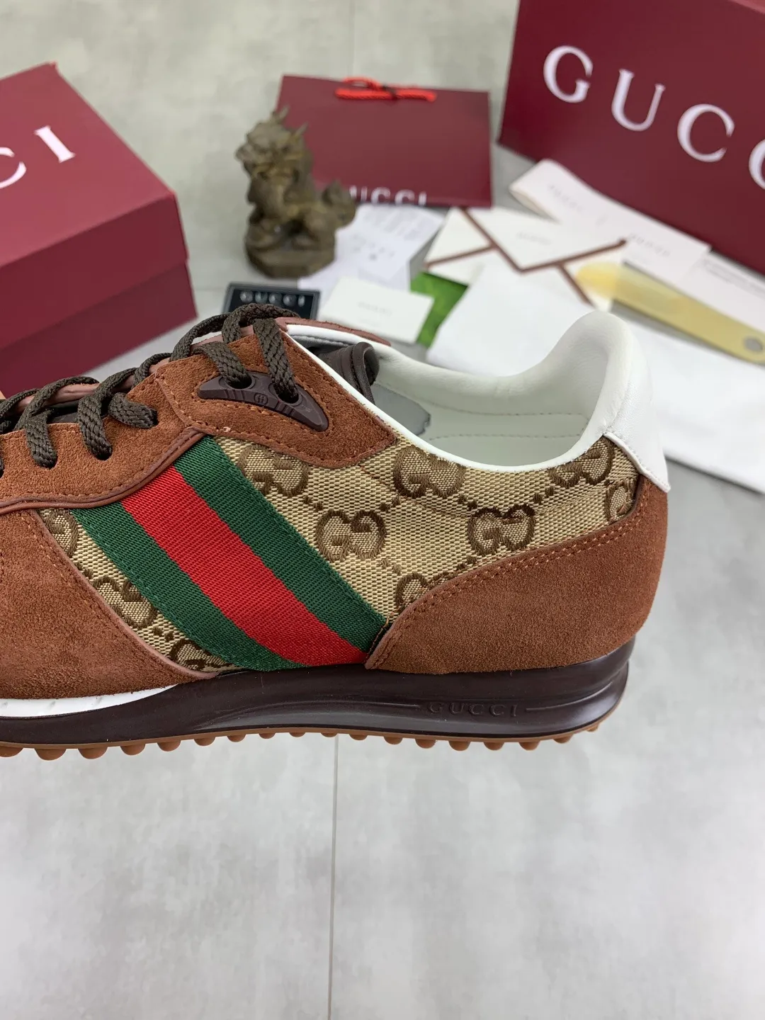Men's shoes 💰P640 New Gucci Gucci Top version Latest catwalk style Re-Motion series Thick-soled casual sports shoes Original purchase and development ▪️Fabric: Original custom imported first-layer cowhide ▪️Sole: Original molded TPU material ▪️Sole thickness: 3.5CM ▪️Size: Men 39-45 Color: 8️⃣ colors available, boutique packaging